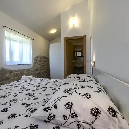 Βίλα Spacious Four-bedroom Marija