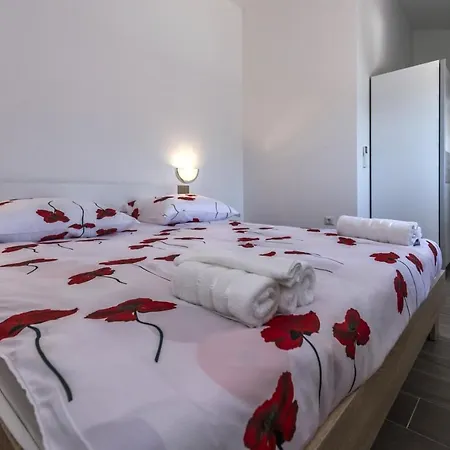 Spacious Four-bedroom Marija Villa *