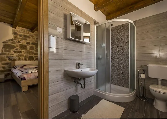 Spacious Four-bedroom Marija Villa Klostar